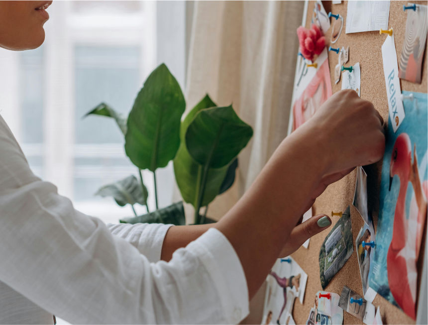Create Best Vision Board For 2025
(With Samples)